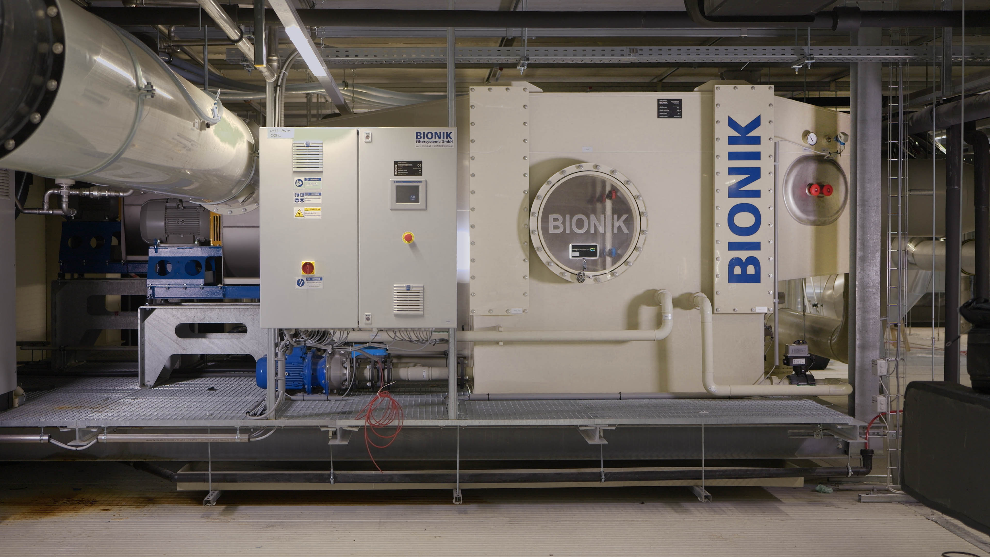 The picture shows an exhaust air scrubber in the food industry, Upper Austria